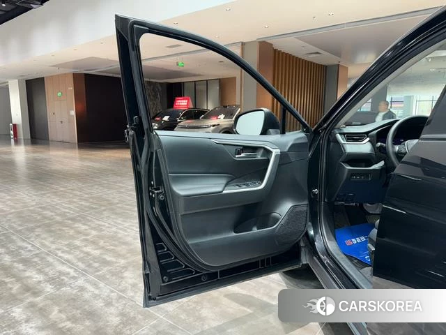Toyota RAV4 Rongfang id 4365785 из Китая 11