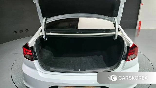 Hyundai The New Avante AD id 3795621 из Кореи 11