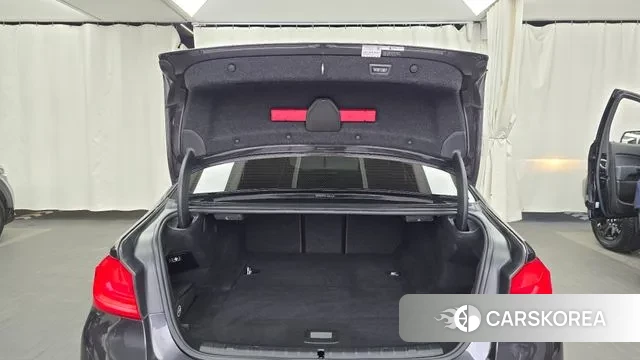 BMW 5 Series (G30) id 3747735 из Кореи 11