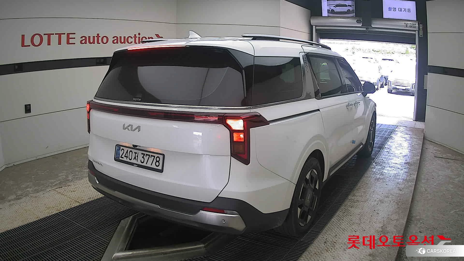 Kia Carnival id 4504306 из Кореи 11