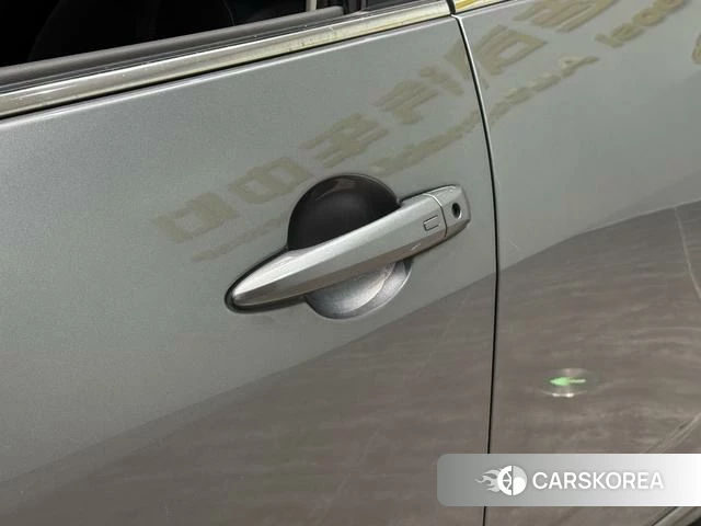 Nissan Xuan Yi id 4321362 из Китая 11