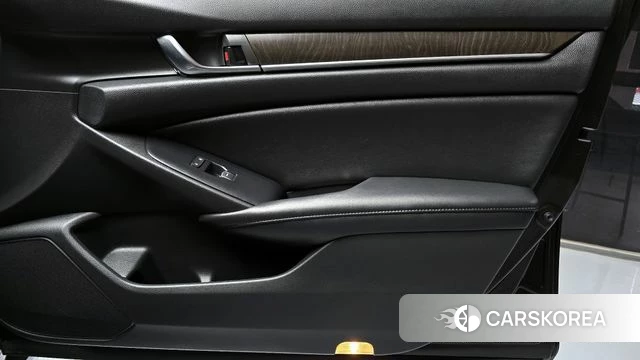 Honda Accord 10th Generation id 3893853 из Кореи 11