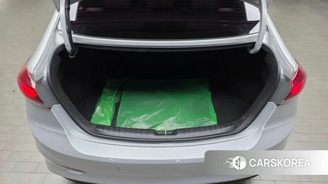 Hyundai Avante AD id 3845679 из Кореи 11