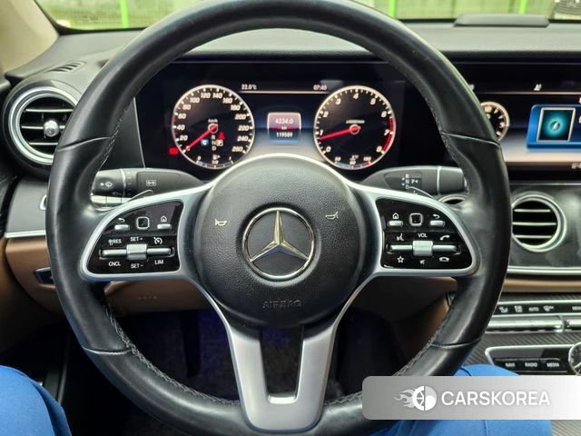 Mercedes-Benz E-Class W213 id 4547780 из Кореи 11