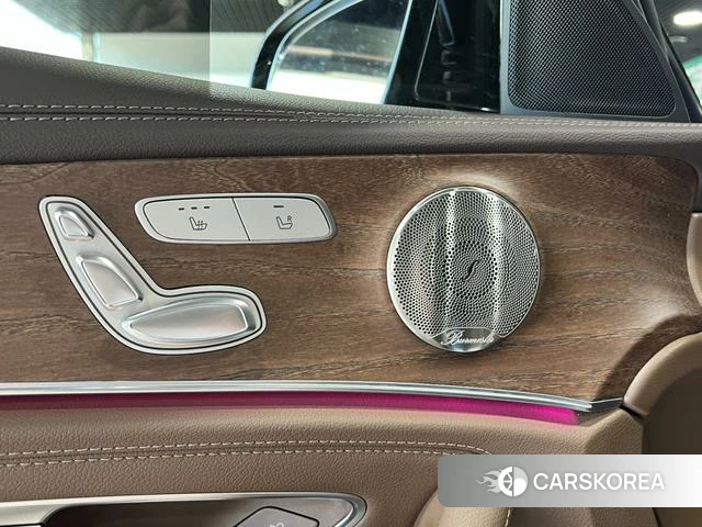 Mercedes-Benz E-class id 4279334 из Китая 11