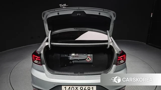 Hyundai The New Avante AD id 3474296 из Кореи 11