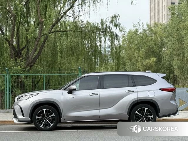Toyota Crown Lufang id 4342255 из Китая 11