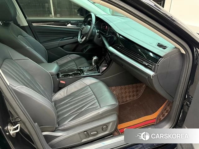 Volkswagen Passat id 4258842 из Китая 11