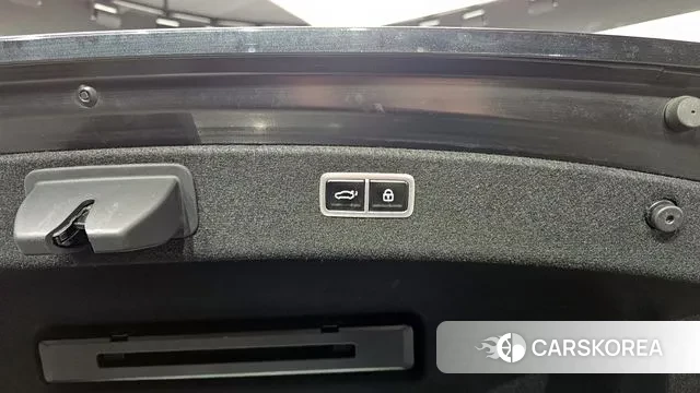 Genesis Electrified G80 (RG3) id 3378943 из Кореи 11