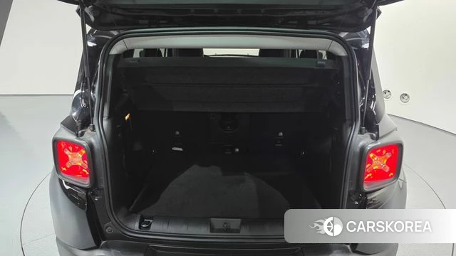 Jeep Renegade id 4395488 из Кореи 11