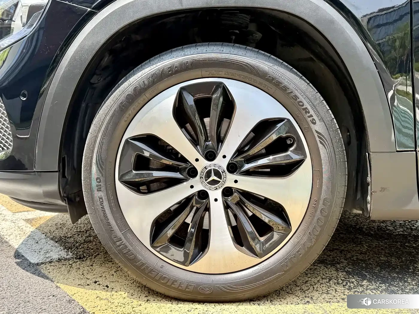 Mercedes-Benz GLB id 4628998 из Китая 11