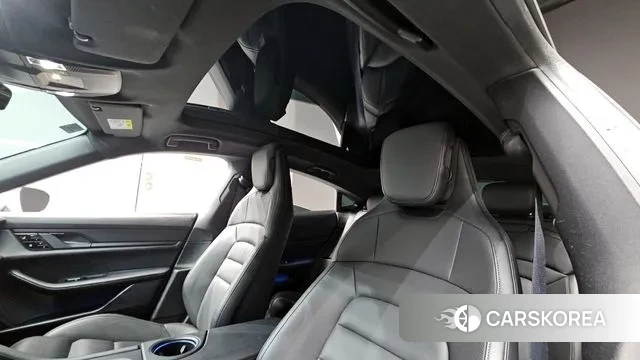 Porsche Taycan id 3411997 из Кореи 11