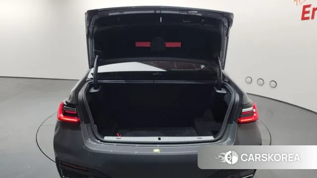 BMW 7 Series (G11) id 3664901 из Кореи 11