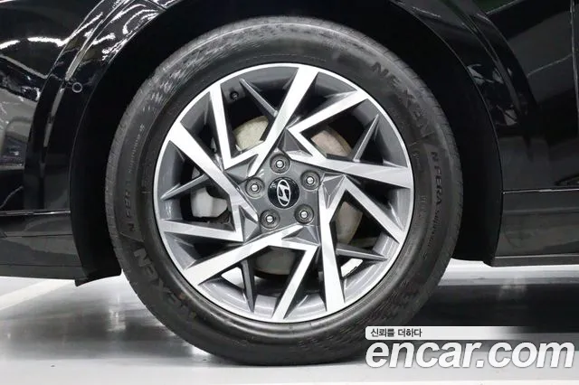 Hyundai Grandeur (GN7) id 2705689 из Кореи 11