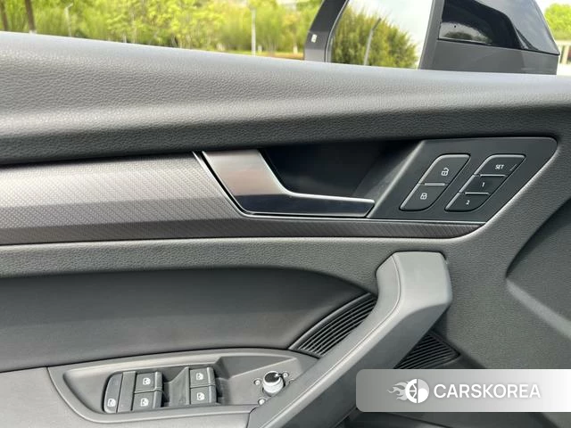 Audi Q5L id 4278269 из Китая 11