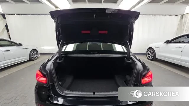 BMW 5 Series (G30) id 3758473 из Кореи 11