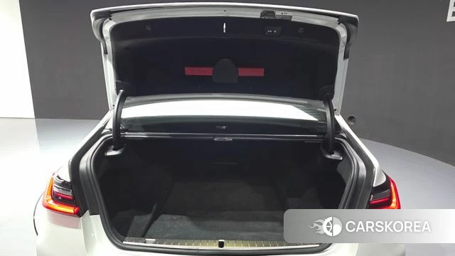 BMW 7 Series (G11) id 4855785 из Кореи 11