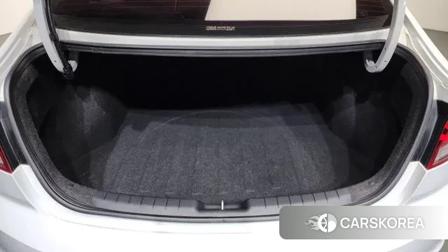 Hyundai The New Avante AD id 3661475 из Кореи 11