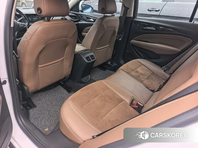 Buick Regal id 4219771 из Китая 11