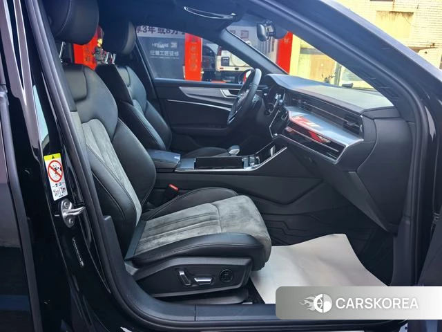 Audi A6L id 4314696 из Китая 11
