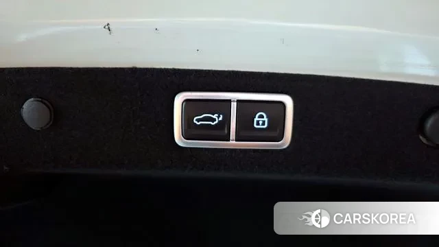 Hyundai Grandeur Hybrid (GN7) id 3560846 из Кореи 11