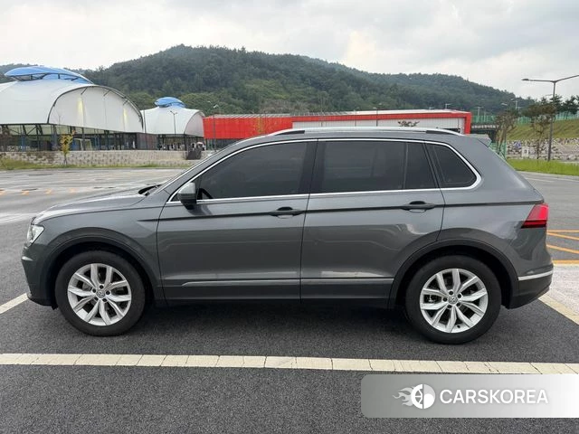 Volkswagen Tiguan Allspace id 4746436 из Кореи 11