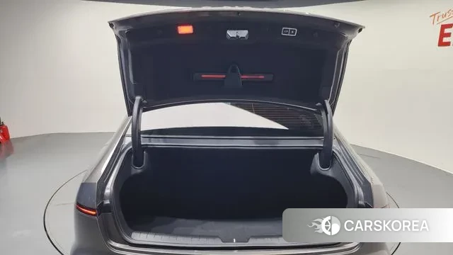 Hyundai Grandeur (GN7) id 3195576 из Кореи 11