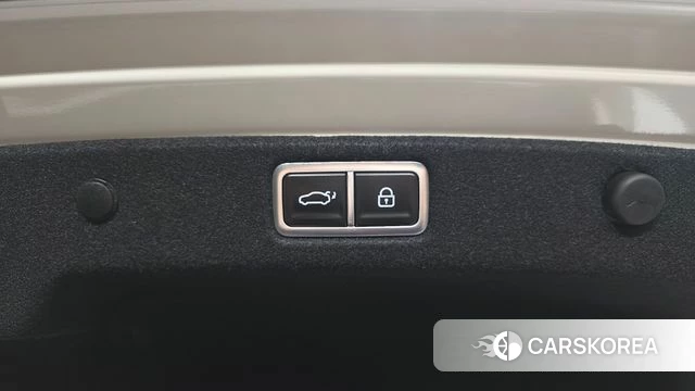 Hyundai Grandeur Hybrid (GN7) id 3805526 из Кореи 11