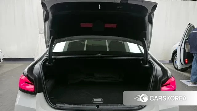 BMW 5 Series (G30) id 3712939 из Кореи 11