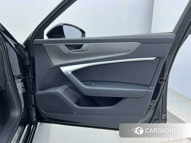 Audi A6L id 4335778 из Китая 11
