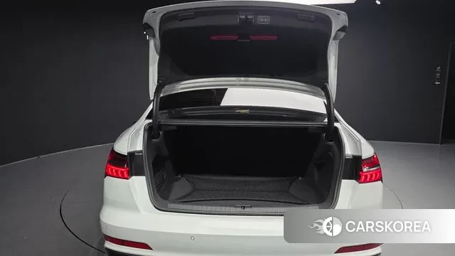 Audi A6 (C8) id 3728015 из Кореи 11