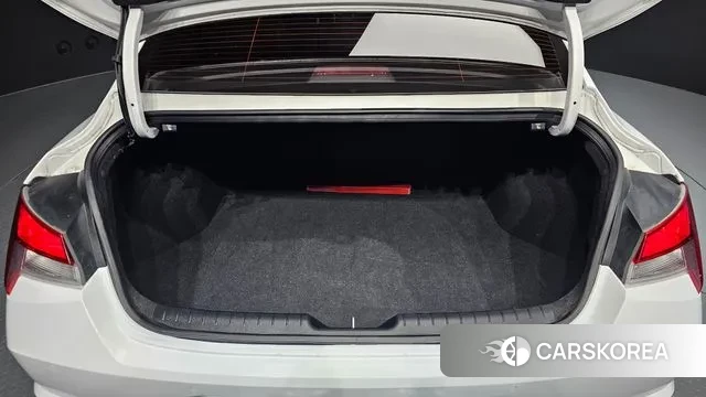 Hyundai Avante (CN7) id 3328637 из Кореи 11