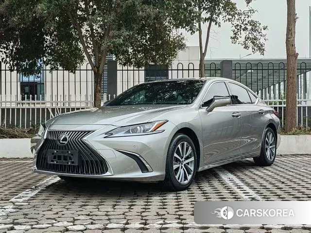 Lexus ES id 4210566 из Китая 11