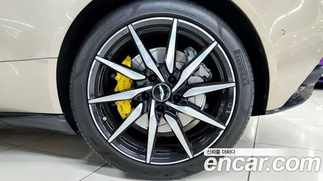 Aston Martin DB11 id 2534053 из Кореи 11