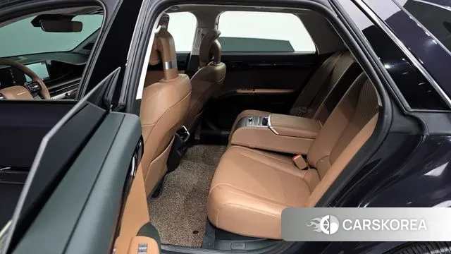 Hyundai Grandeur (GN7) id 3042710 из Кореи 11