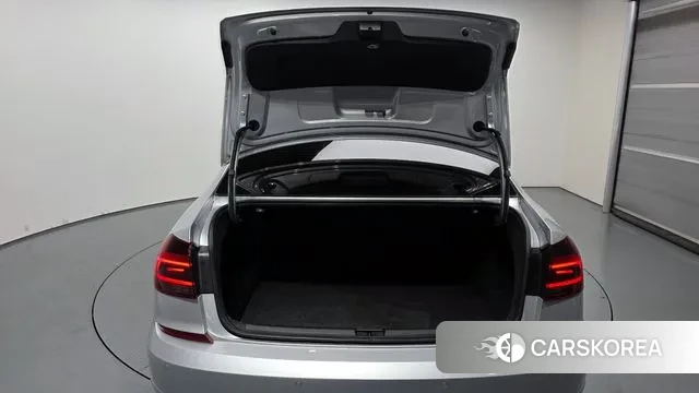 Volkswagen The New Passat id 3193483 из Кореи 11