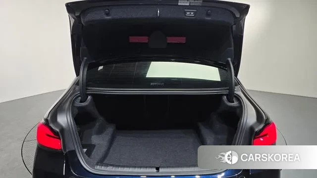 BMW 5 Series (G30) id 3616063 из Кореи 11