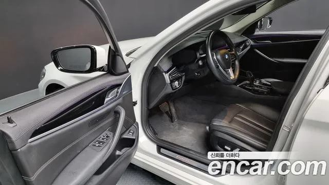 BMW 5 Series (G30) id 2701167 из Кореи 11