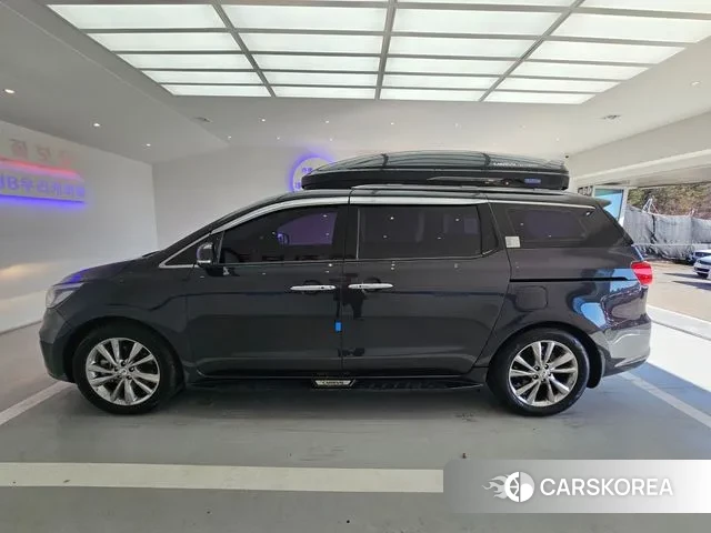 Kia The New Carnival id 3718185 из Кореи 11
