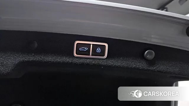 Hyundai Grandeur Hybrid (GN7) id 3555485 из Кореи 11