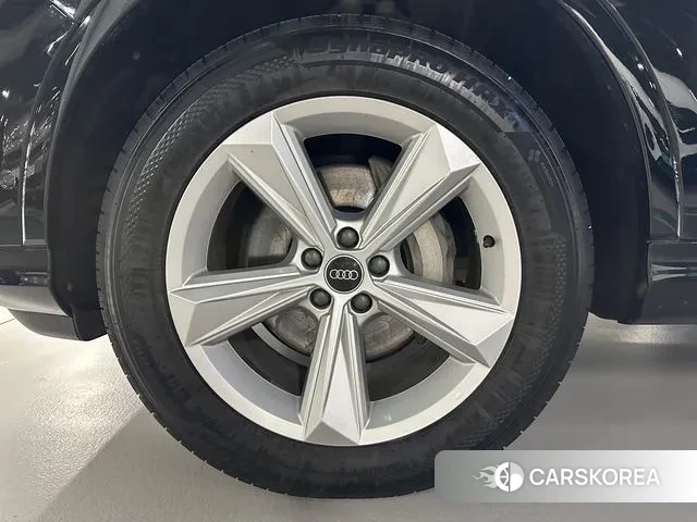 Audi Q7 (4M) id 2997303 из Кореи 11