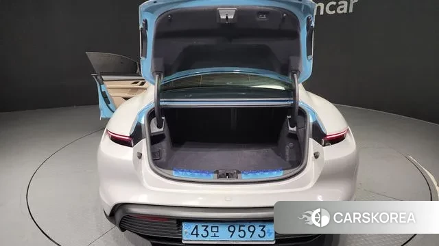 Porsche Taycan id 3165464 из Кореи 11