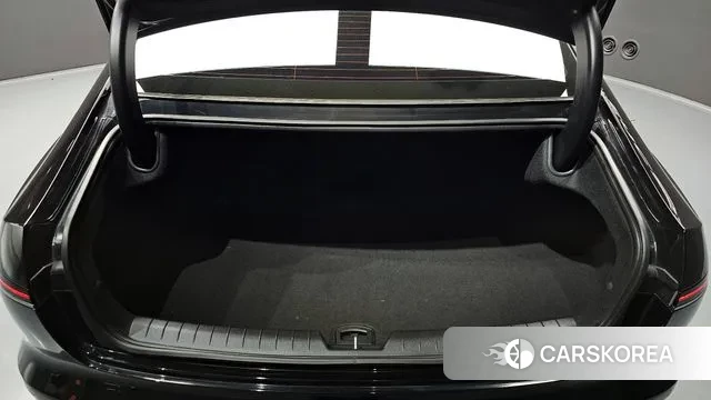 Hyundai Grandeur (GN7) id 3016290 из Кореи 11