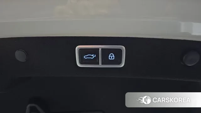 Hyundai Grandeur (GN7) id 3372120 из Кореи 11