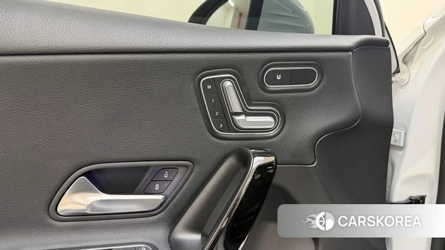 Mercedes-Benz A-Class W177 id 4495968 из Кореи 11