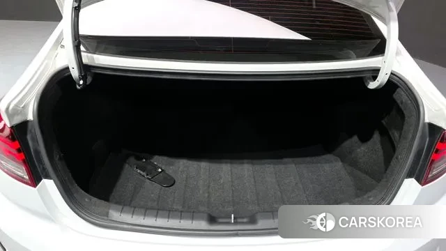 Hyundai The New Avante AD id 3434267 из Кореи 11