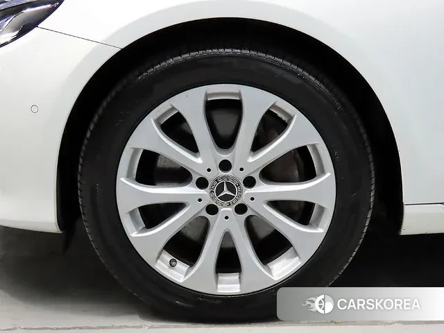 Mercedes-Benz E-Class W213 id 3617394 из Кореи 11