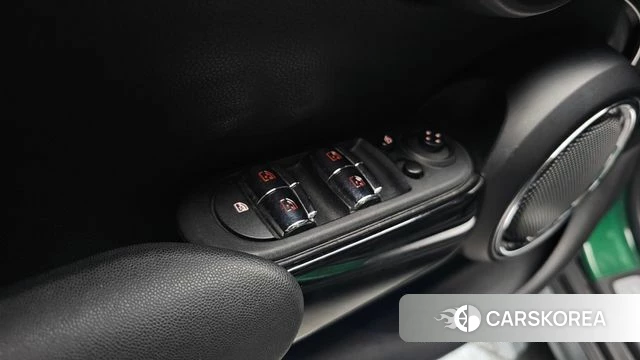 Mini Cooper S id 4689047 из Кореи 11