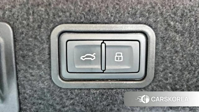 Audi A8 (D5) id 3799940 из Кореи 11