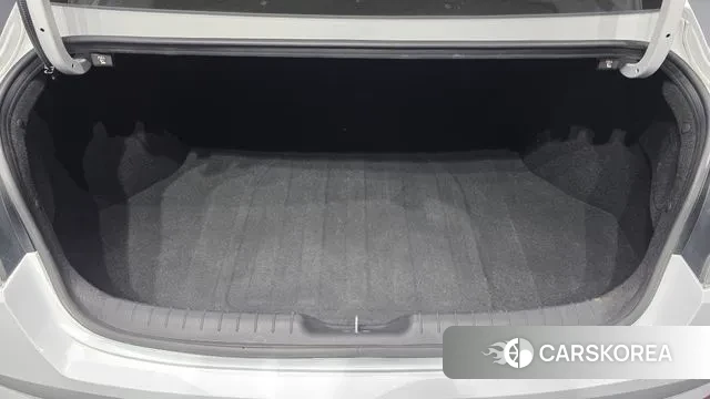 Hyundai Avante Hybrid (CN7) id 3443025 из Кореи 11